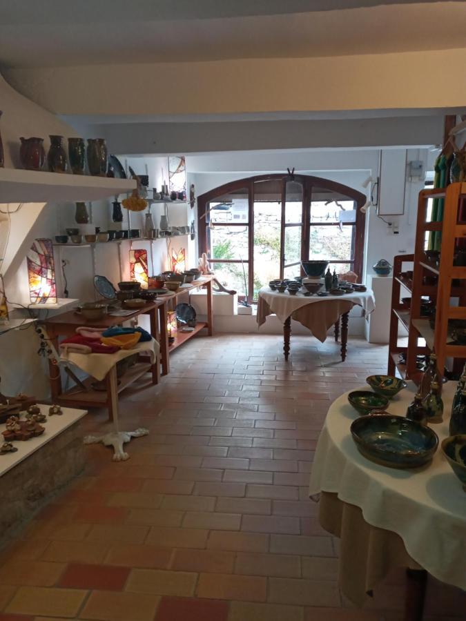 Appartement Chez L'Artiste Minerve Exterior photo